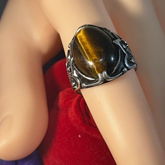 TIGER EYE Men Ring Celtic Design Japanned Touch of Art Oval Cabochon with mark 9 - Picture 1 of 2